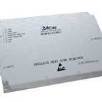 مضخم طاقة عالي النطاق العريض، متعدد الأوكتاف، بنطاق تردد من 1000 MHz إلى 2000 MHz، بكسب قدره 50 dB وطاقة خرج تبلغ 100 W