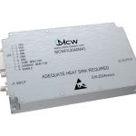 مضخم طاقة عالي النطاق العريض، متعدد الأوكتاف، بنطاق تردد من 1000 MHz إلى 6000 MHz، بكسب قدره 43 dB وطاقة خرج تبلغ 20 W