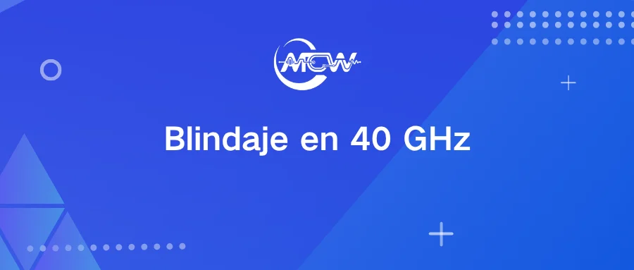 Estructura interna de blindaje de un convertidor reductor de 18-40 GHz con paredes CNC, barreras de aislamiento entre canales y puertos de precisión de 2.92 mm